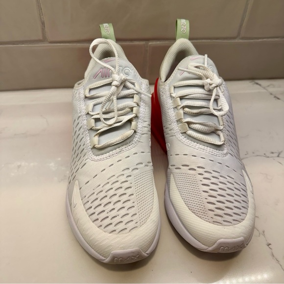 Nike Air Max 270 White Pink Coral Women’s 7.5 / 6Y Sneakers Running Shoes - Picture 2 of 16